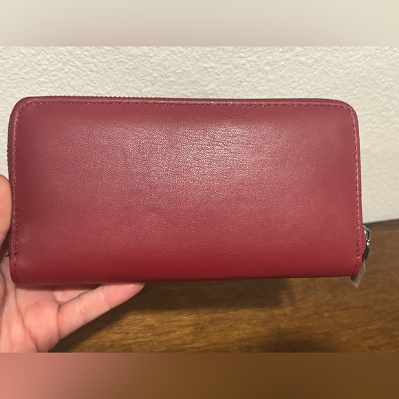 Badgley Mischka Red Quilted Wallet NWOT - Picture 5 of 9